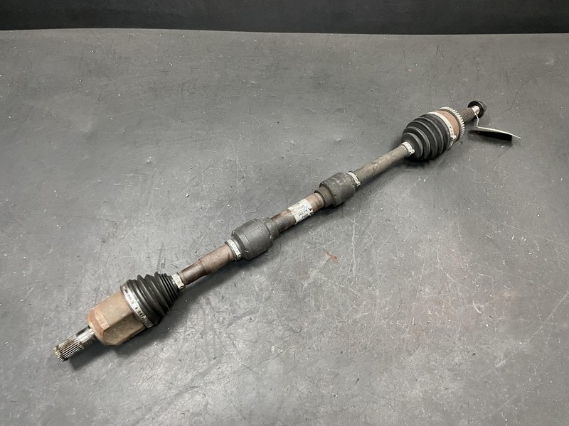 Front Right Axle Shaft 2018 Kia Soul 49501-B2500 2014 2015 2016 2017 2019