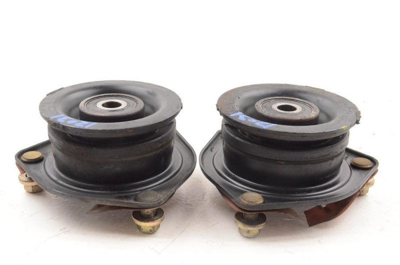 1989-1993 NISSAN 240SX S13 SILVIA COUPE FRONT STRUT BUSHING MOUNTS