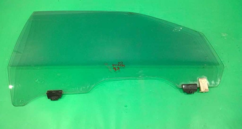 02 03 04 05 06 SEBRING CONV PASSENGER RIGHT FRONT WINDOW DOOR GLASS OEM 3323-36
