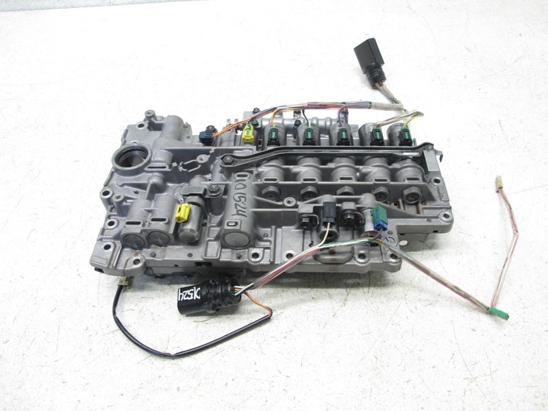 11-15 AUDI 4L Q7 3.0 S/C 11-12 VW TOUAREG A/T MECHATRONIC TRANSMISSION BODY 1015
