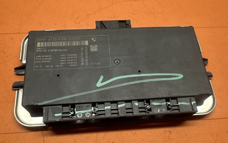 9286157 | 2011 - 17 BMW X3 F25 X4 F26 Footwell Body Control Unit FRMIII TEMIC OE