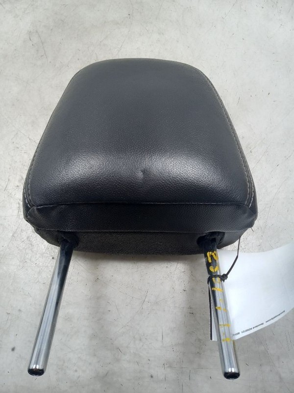 2004 TOYOTA SEQUOIA XLE PASSENGER SIDE REAR CENTER MOUNTED LEATHER HEADREST