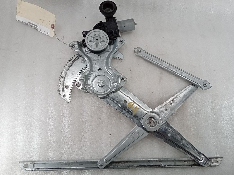 2005-2018 Tacoma Front Right Side Window Regulator Motor Assembly 8572004030