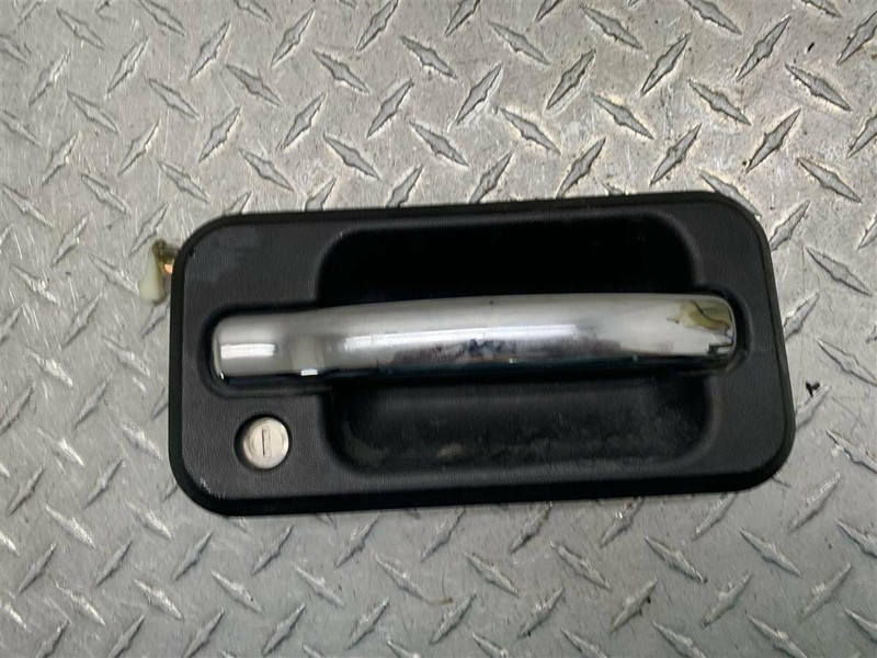 03-09 HUMMER H2 PASSENGER FRONT OUTSIDE EXTERIOR DOOR HANDLE OEM 15104791