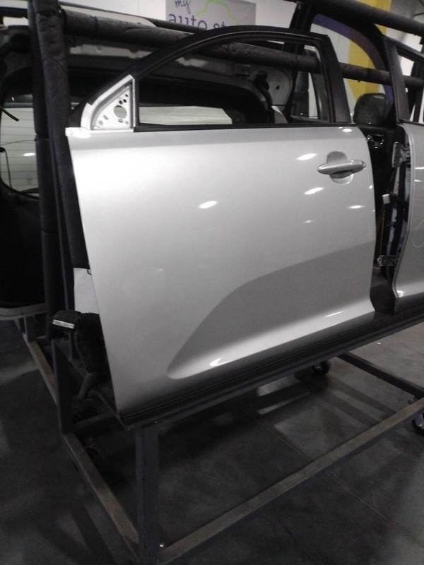 2013 Kia Sportage Left Door Silver - Good Condition, 4DR SUV, OEM Part