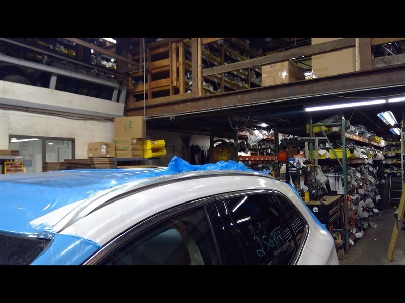 MKC 2015-2019 Left Luggage Rack 1666958