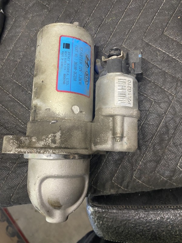2017 Kia Sorento LX Starter OEM 36100-2G210