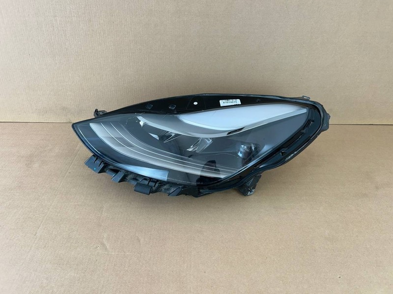 ✅2021-2023 Tesla Model 3 Matrix LED Front Left OEM Headlig w/scratches