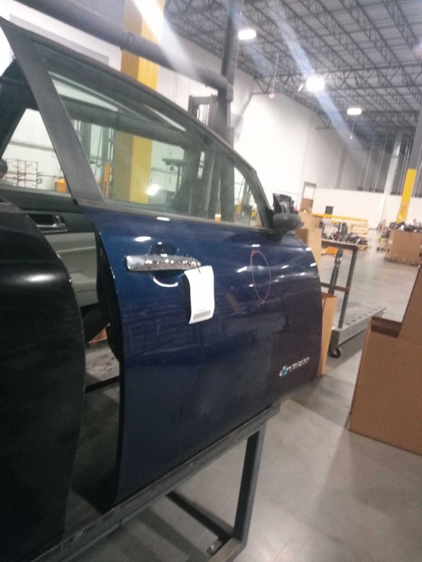 2017 Nissan Leaf Right Front Door Blue 4DR HTBK OEM Used 74000 Miles