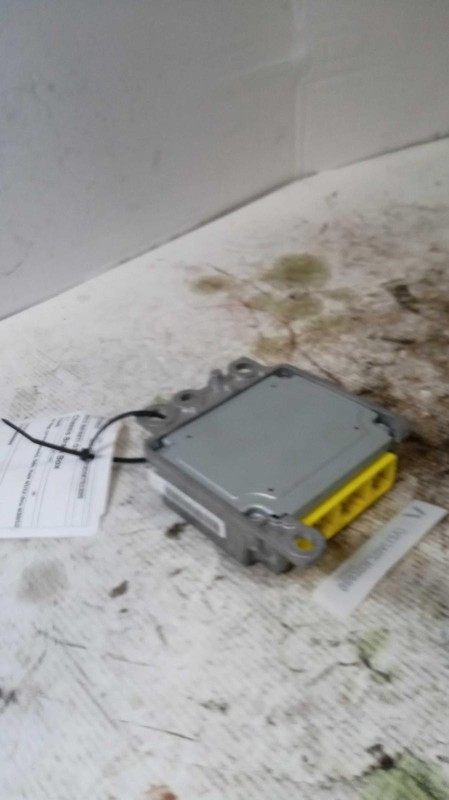Used Air Bag Module fits: 2013 Infiniti G37 Air Bag under console Sdn from 6/1/1