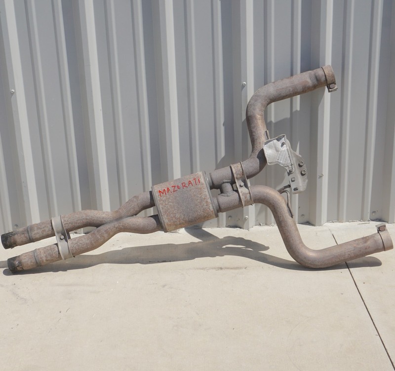 2014 - 2020 Maserati Ghibli 3.0L Exhaust System Center Mid Pipe OEM