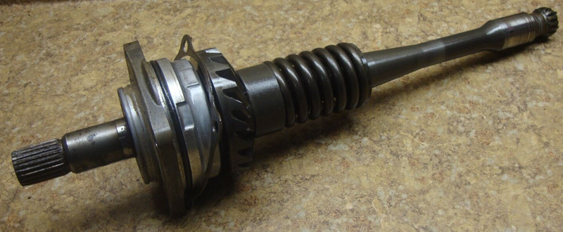 2002 Kawasaki Prairie 650 ATV 4x4 Engine Drive Shaft Output Bevel Gear Rod Motor