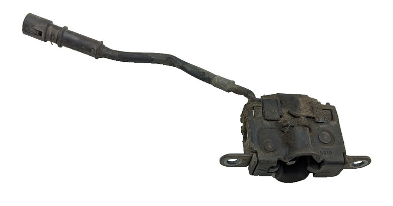 1999 MERCEDES w202 C230 Hood Latch OEM