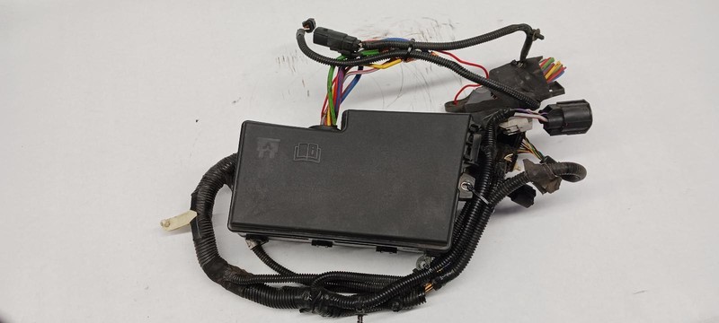 13-'16 FORD ESCAPE Engine Fuse BoxOEM 1 Year Warranty!