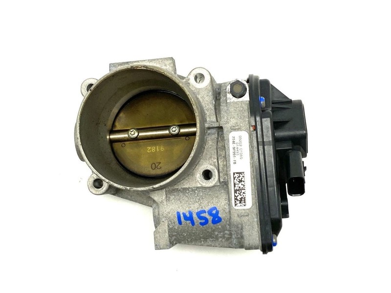 Throttle Body Valve Assembly 3.5L 7T4Z-9E926-FA Fits 2007-2010 Ford Edge 86230