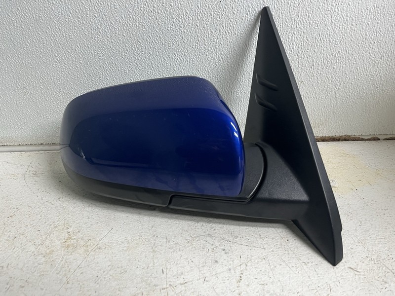 2020-2024 Hyundai Venue Blue Right Passenger Side View Door Mirror 7 Pin BSA
