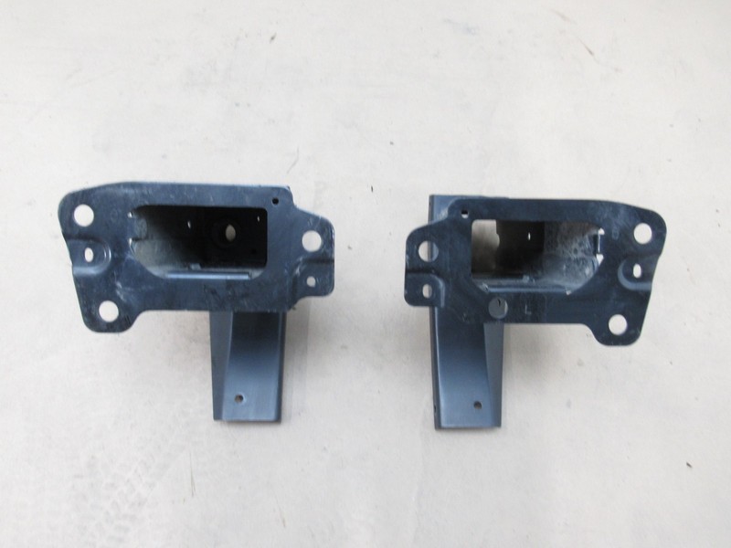 Genesis G80 2017 Front Left Right Bumper Crash Impact Bar Bracket Mount 16-20 *