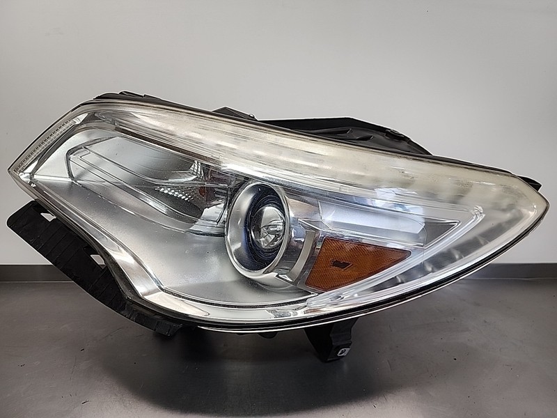23444923 2013-17 Buick Enclave Xenon HID Headlight Without AFS Left Driver OEM
