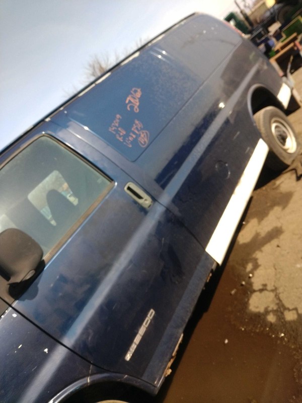 2002 GMC Savana 2500 Van Blue Left Door Glass OEM 316976 143K Miles Used