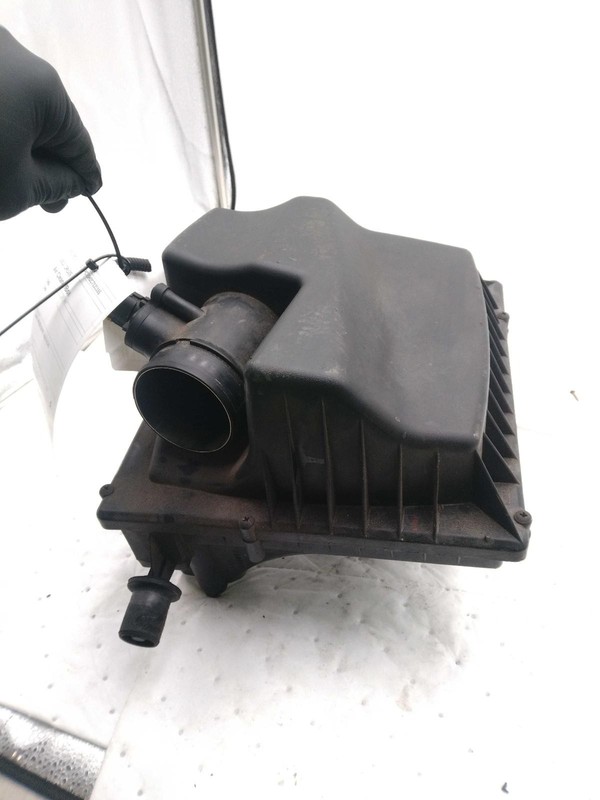 2012 Chevrolet Cruze Air Cleaner Assembly OEM 1.8L Gold 94K Miles