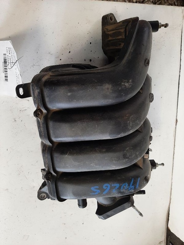 09 10 TOYOTA COROLLA 1.8L INTAKE MANIFOLD 2ZRFE