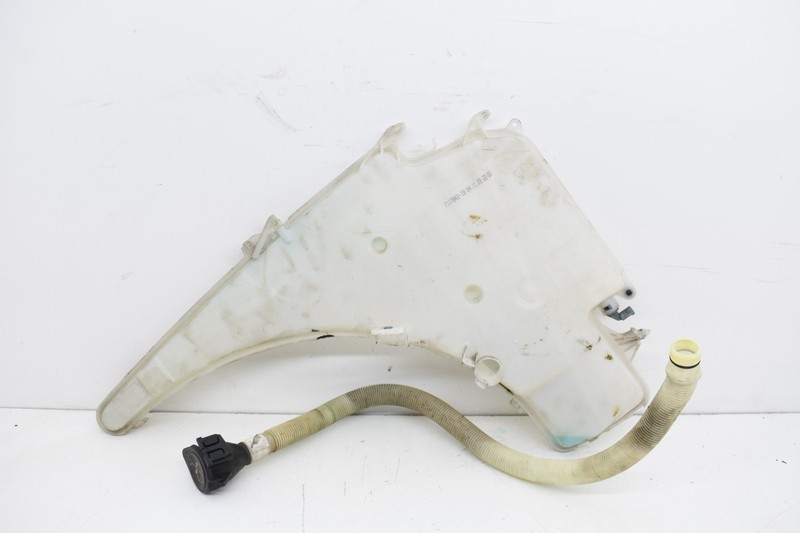 2010 BMW E90 328xi WINDSHIELD WIPER WASHER FLUID WATER RESERVOIR TANK OEM KW80