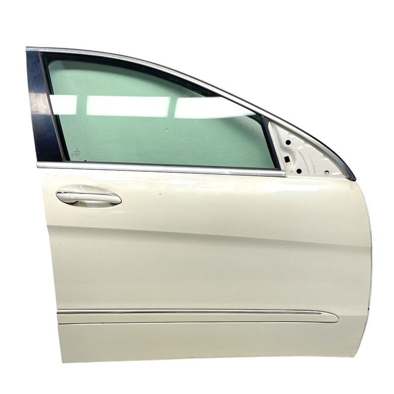 2006-2009 Mercedes Benz R350 R500 W251 Front right passenger side door shell OEM