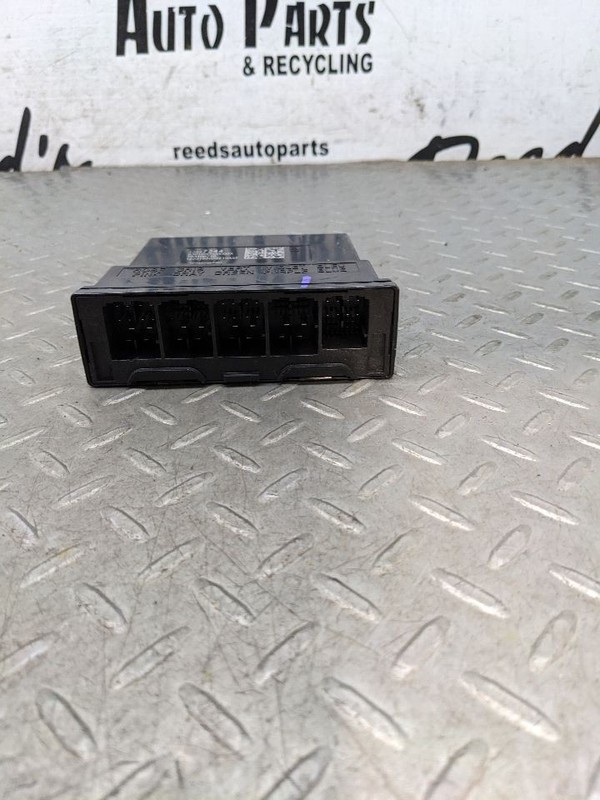 2025 Silverado 1500 LT ID-13547244 Headlight Control Module 1179555