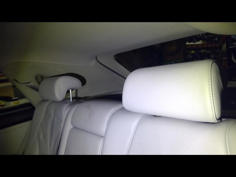 RX330 2004-2006 3 Rear Headrests 1672894