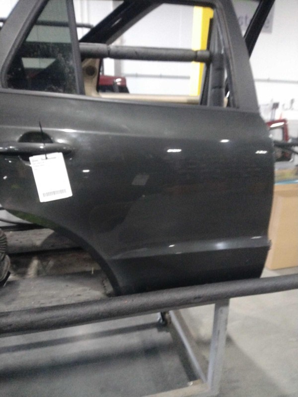 2010 Hyundai Santa Fe Right Rear Door Grey Good Condition 404439