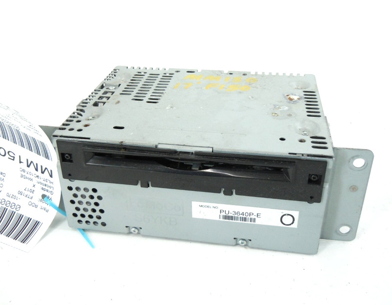17 18 Ford F-150 Satellite AM FM CD MP3 Radio Player Receiver OEM HL3T 19C107 BC