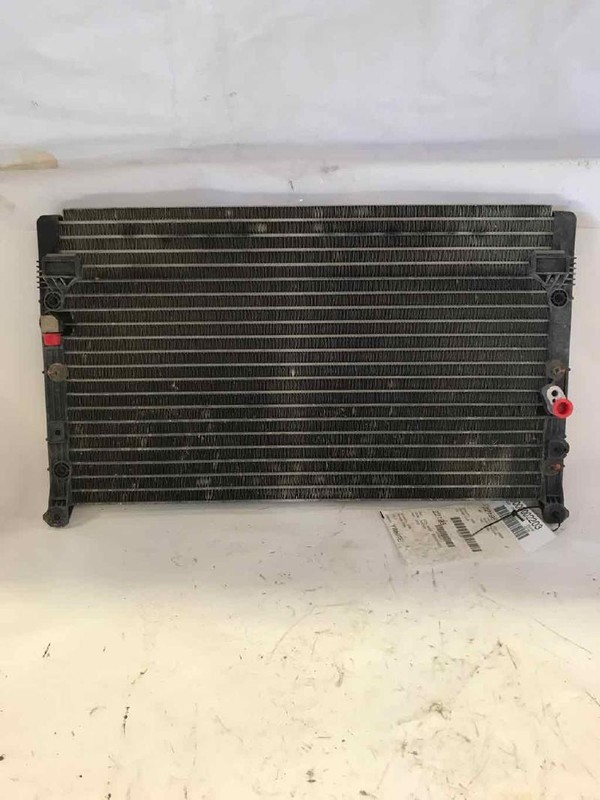 Condenser TOYOTA TACOMA 01 02 03 04