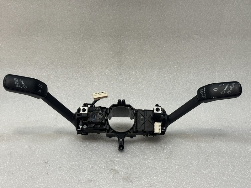 15-19 Volkswagen Golf Hatchback Steering Column Combination Switch Assembly OEM