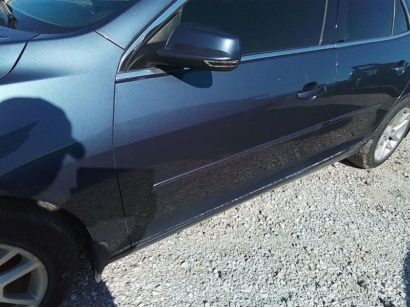 Driver Front Door With Center Moulding Pkg Adhesive Fits 13-14 MALIBU 3251664