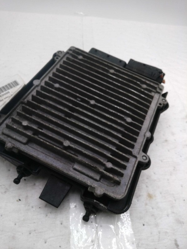 2015 Mercedes-Benz ML-Class Engine Control Module ECM 2769004600 OEM Used