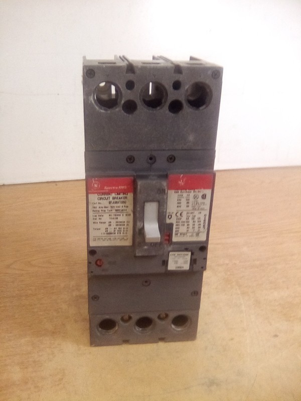 GE Spectra RMS Current Limiting Circuit Breaker SFLA36AT0250 3 Pole 250Amps