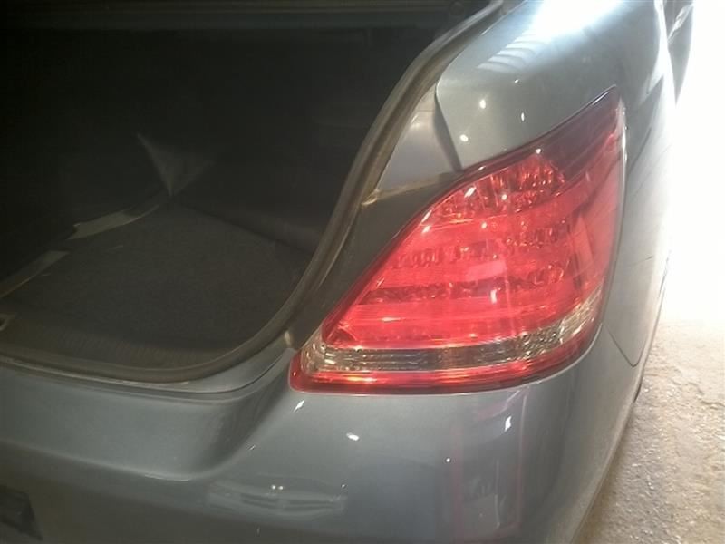 Passenger Tail Light From 10/09 Fits 05-07 10 AVALON 2399969