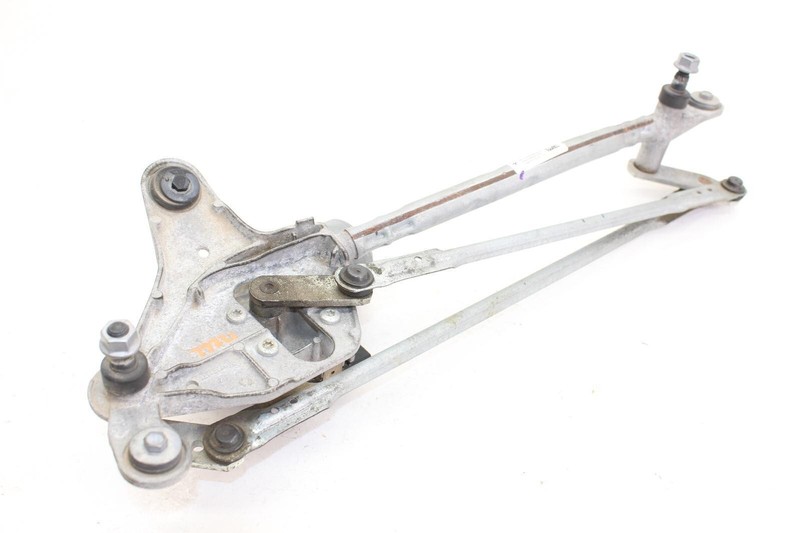 17-23 Tesla Model 3 Windshiled Wiper Transmission with Motor 107672500F