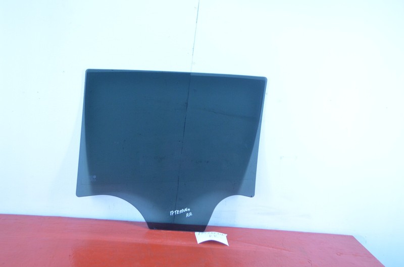 10-17 GMC TERRAIN REAR RIGHT PASSENGER SIDE DOOR WINDOW GLASS OEM