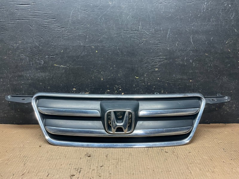 2002 to 2004 Honda CR-V CRV Front Upper Grille Grill Chrome Oem Y6643 DG