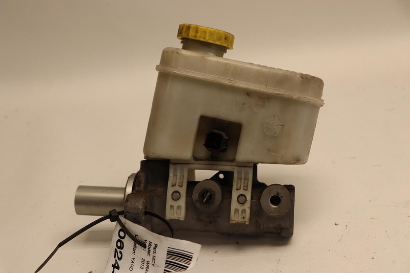 2009-2018 JEEP WRANGLER POWER BRAKE MASTER CYLINDER W/ BOTTLE OEM