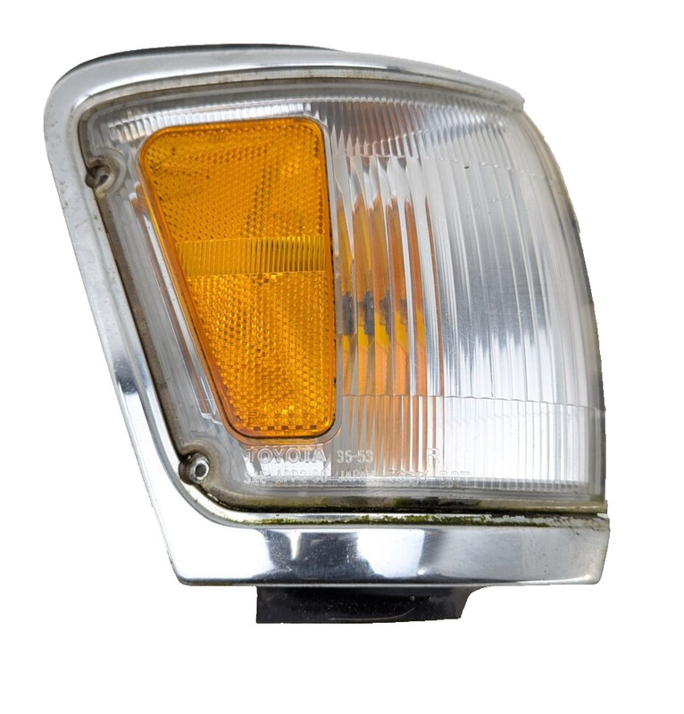 Passenger Corner/Park Light Park Lamp-turn Signal Fits 92-95 4 RUNNER 91270