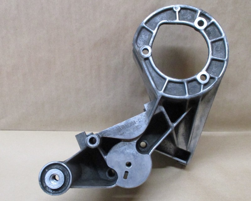 1992-1994 FORD RANGER 3.0L POWER STEERING PUMP A/C BRACKET F27A-19E708-CC