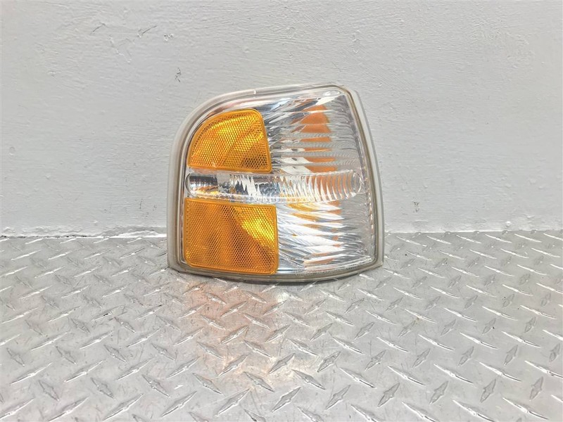 04 05 FORD EXPLORER PASSENGER PARK-TURN LAMP OEM 116-03344R