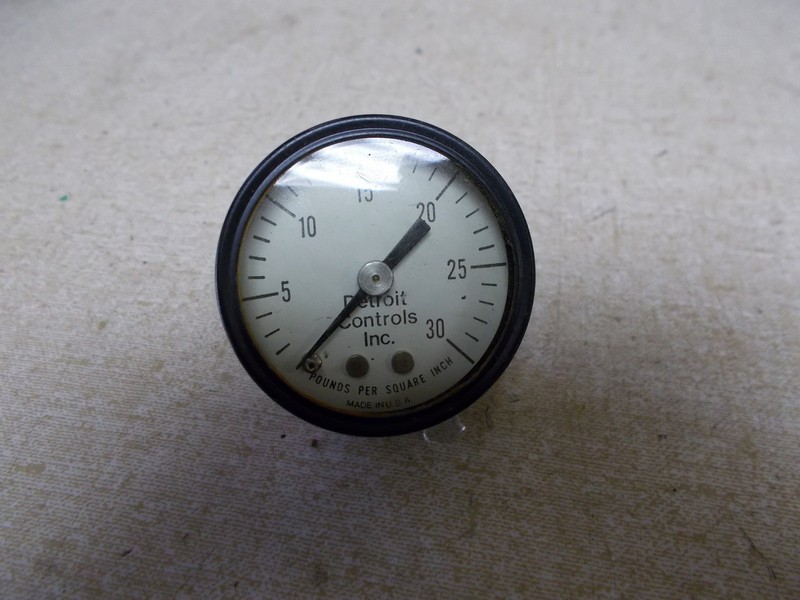 Detroit Controls LBS Per 2 IN 5-30 40mmPressure Gauge *FREE SHIPPING*