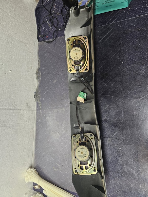 Chevy Express GMC Savana Van Rear Speaker Enclosure Bracket with Speakers