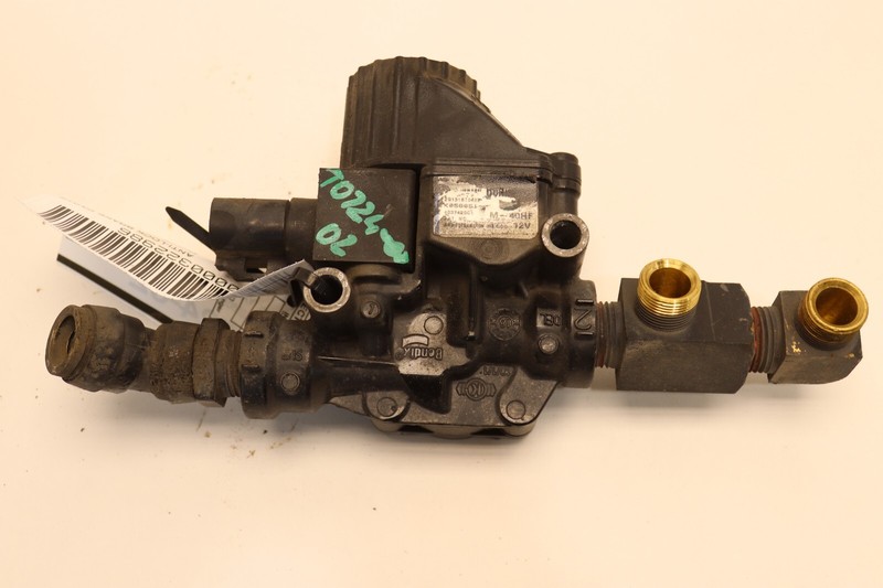 2017-2019 INTERNATIONAL LT625 BENDIX ABS BRAKE VALVE REGULATOR K056051 OEM