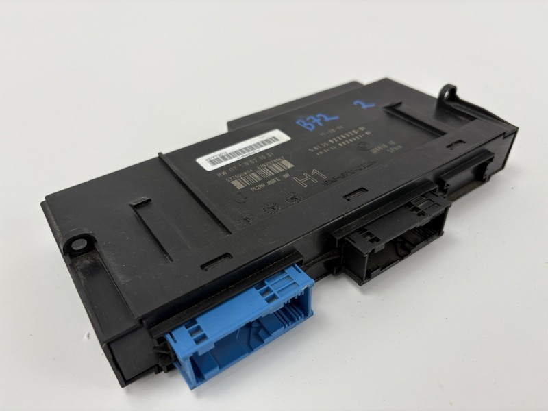 06-13 BMW E90 330i 335d M3 BCM Body Control Module LCI Unit 61359226328 OEM
