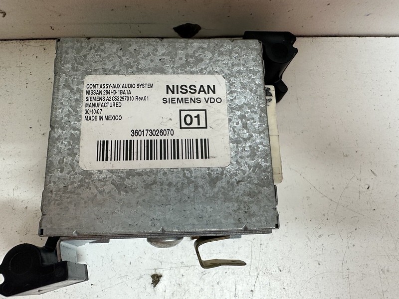 2011-2018 Nissan 370Z Aux Audio Radio Control Module Oem 284H0-1BA1A