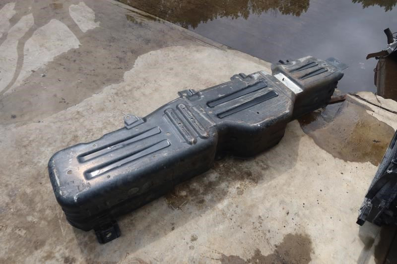 2020 2021 2022 Jeep Gladiator JT OEM Gas Fuel Tank Skid Plate 68332308